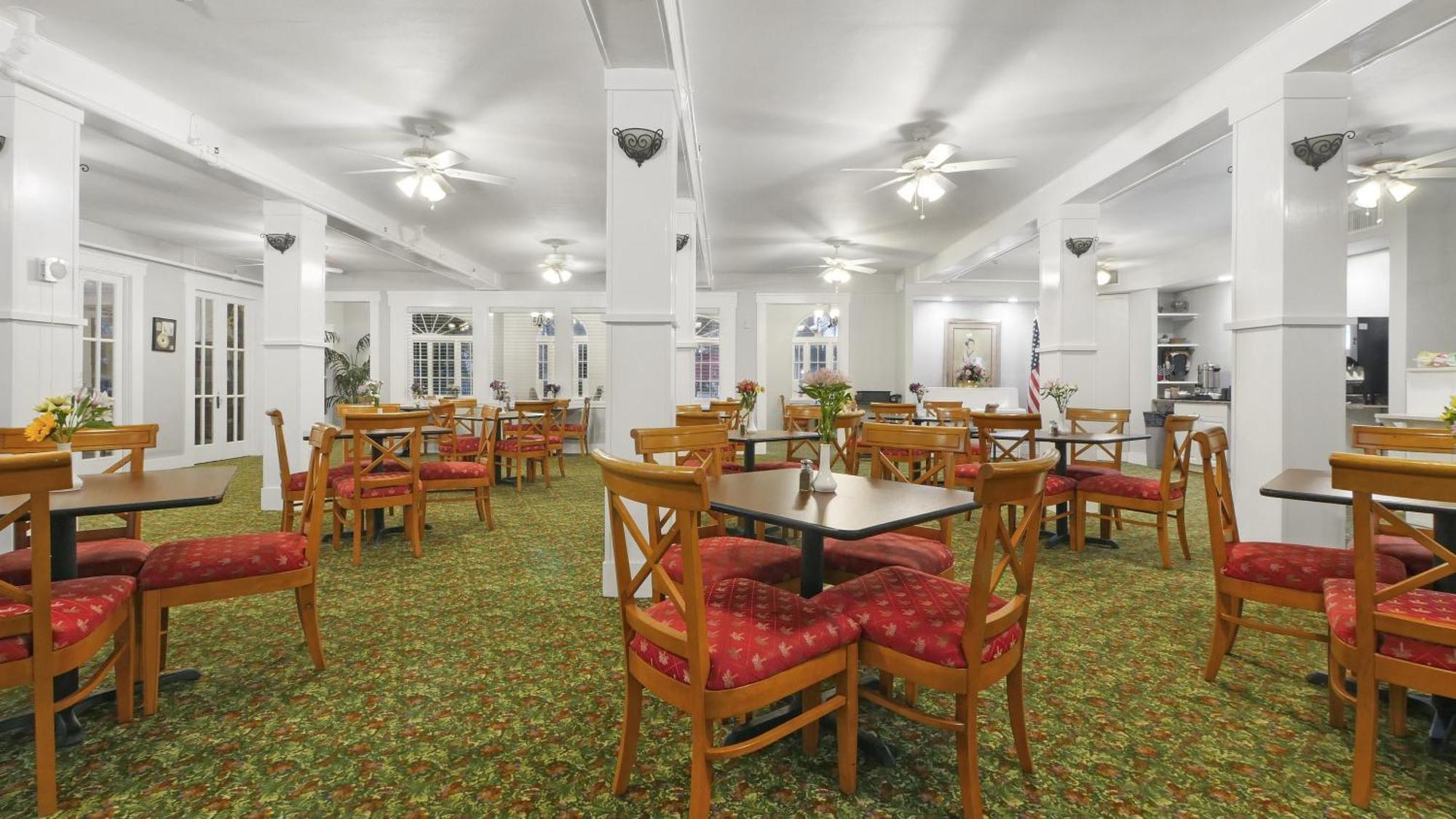 סיינט פיטרסברג Crystal Bay Historic Hotel מראה חיצוני תמונה