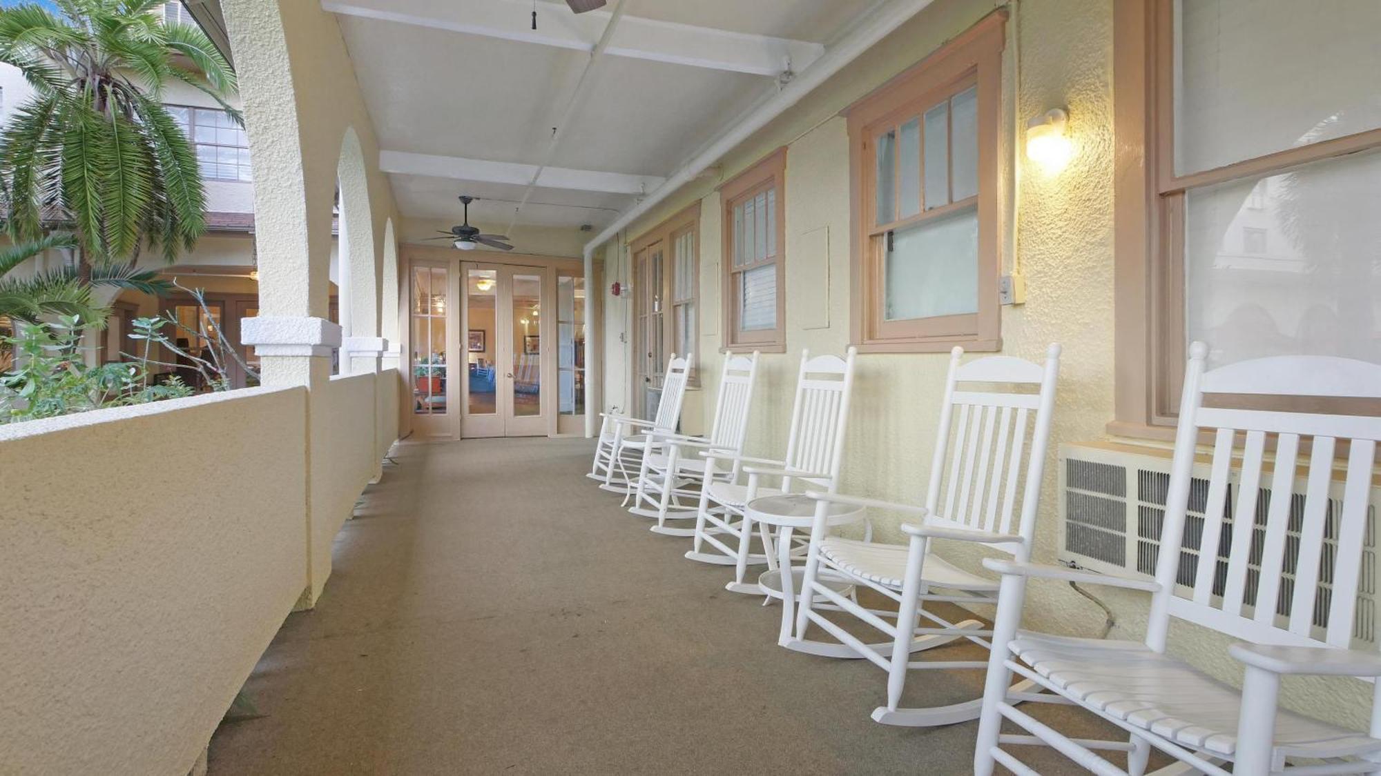 סיינט פיטרסברג Crystal Bay Historic Hotel מראה חיצוני תמונה